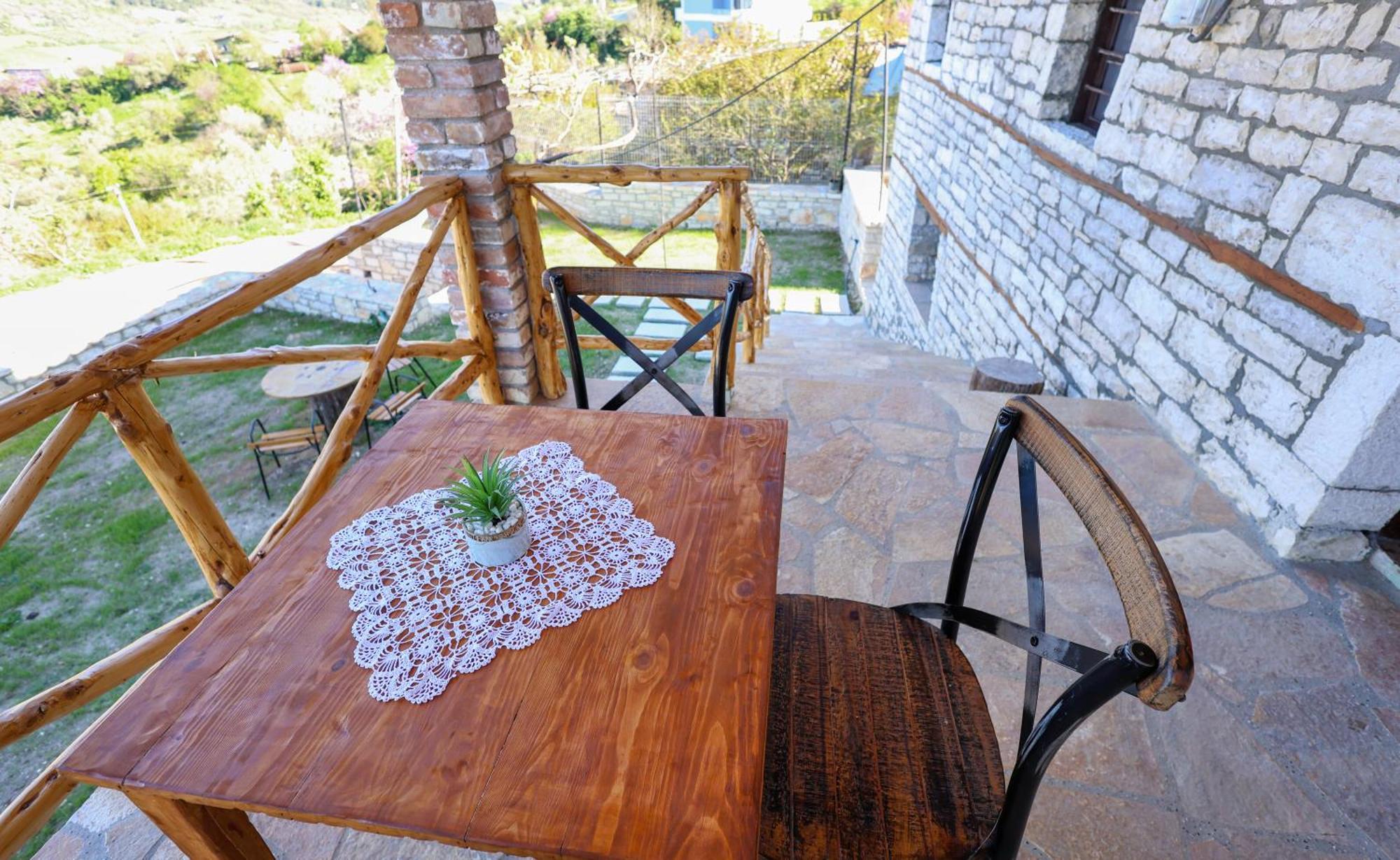 Villa Shpiragu Village Experience Berat Bagian luar foto